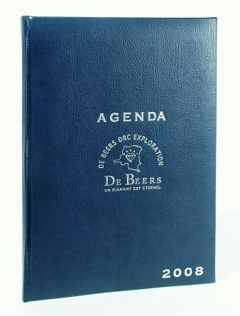 Agenda institutionnel De Beers DRC Exploration — couverture cuir bleu marine, marquage argenté